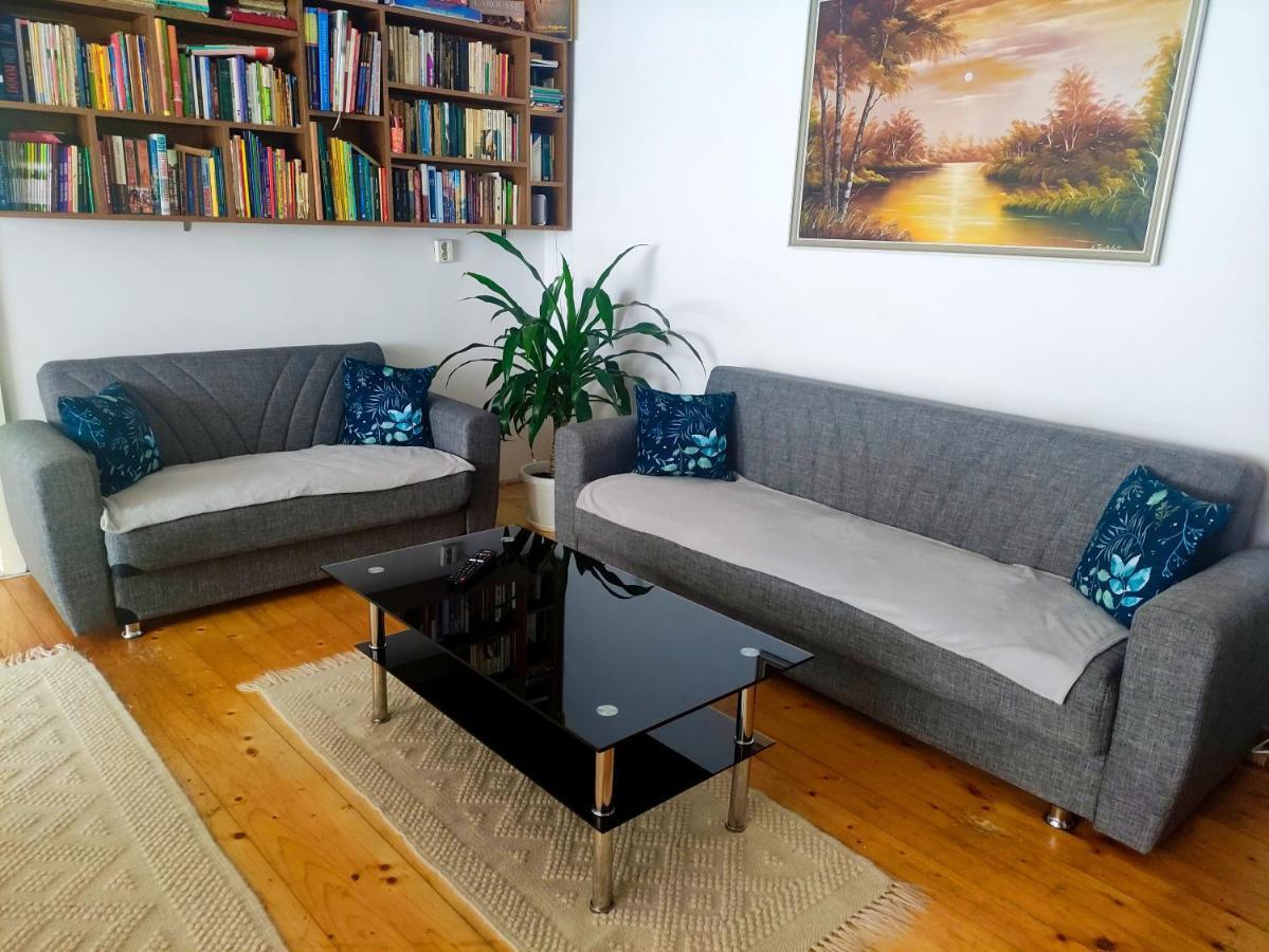 Rita Vendeghaz Lägenhet Ciumani Exteriör bild